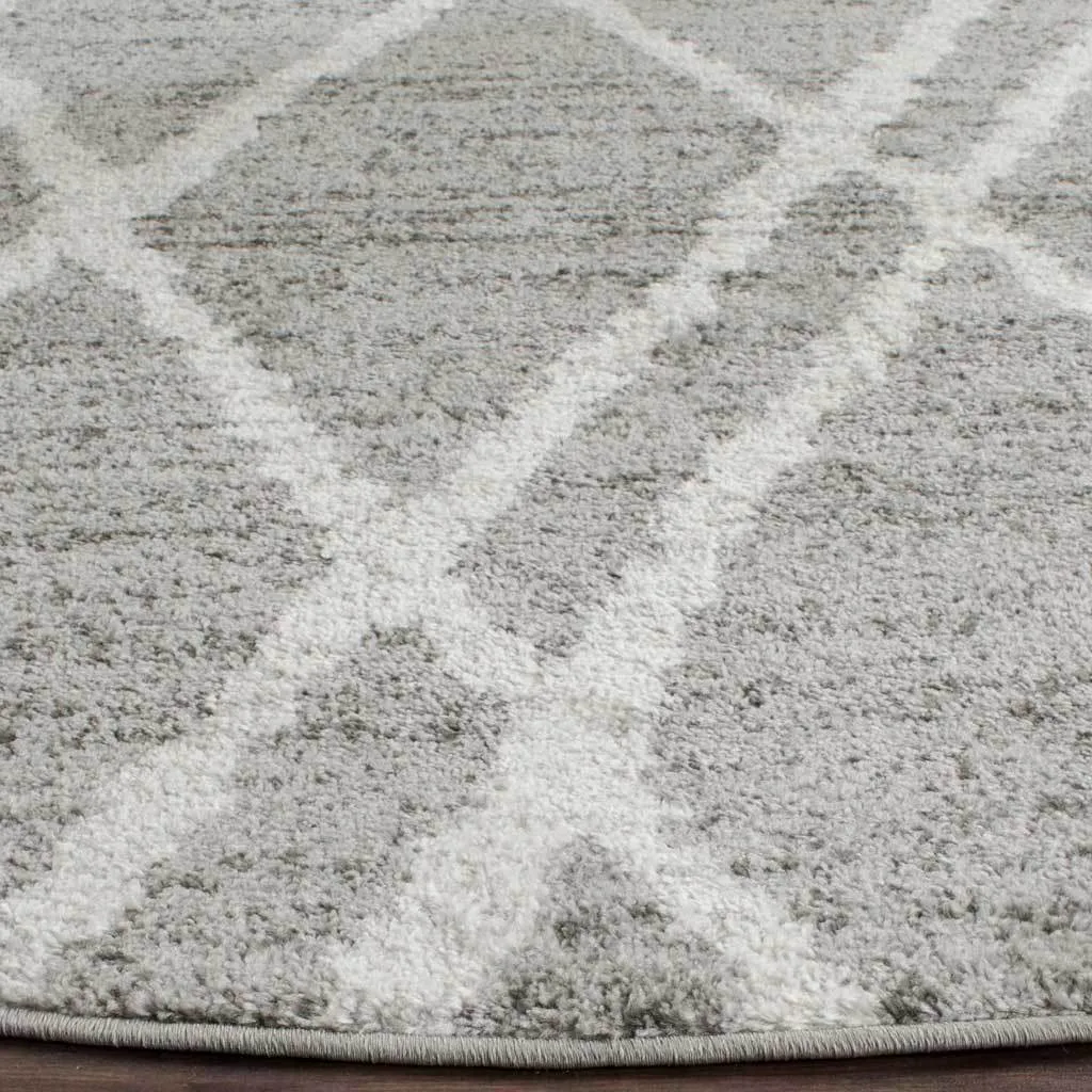 Adirondack Ivory/Silver Round Rug