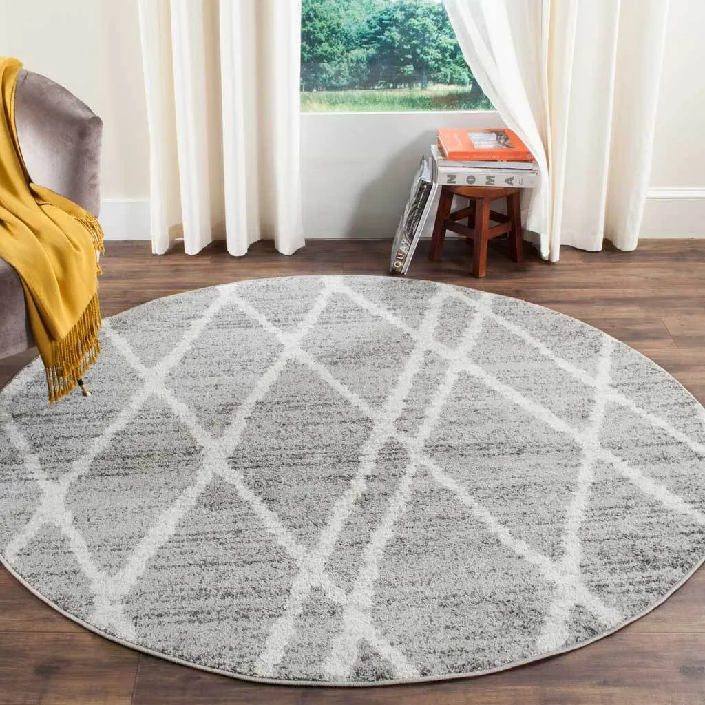 Adirondack Ivory/Silver Round Rug