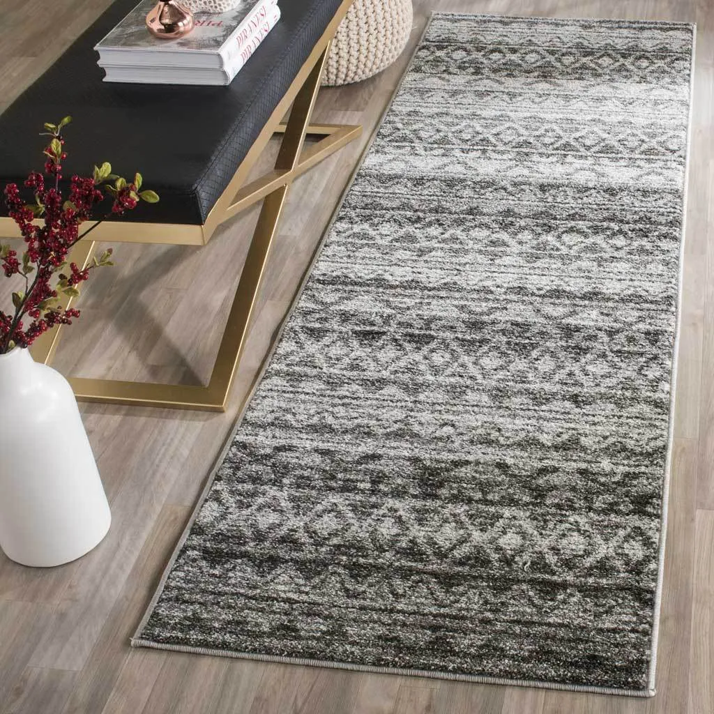 Adirondack Tribal Ivory/Charcoal Runner Rug