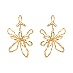 Casablanca Earrings in Gold