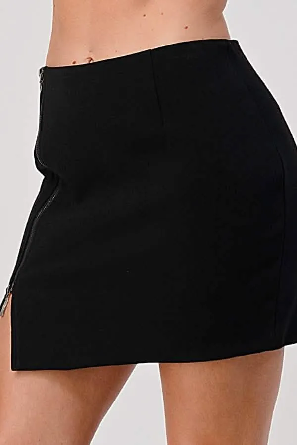 Chic High-Waisted Zip-Detail Mini Skirt for Bold Fashion Statements