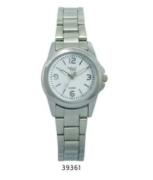 Chic Women's Metal Bracelet Watch for Sophisticated Style