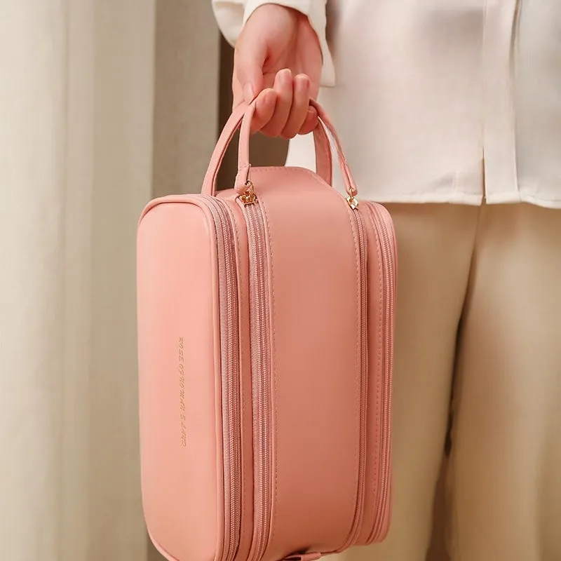 Francesca  Kosmetiktasche mit dreilagigem Reiverschluss und U-Form Design