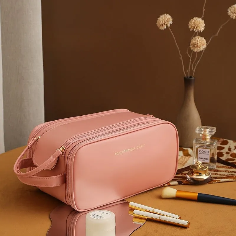 Francesca  Kosmetiktasche mit dreilagigem Reiverschluss und U-Form Design