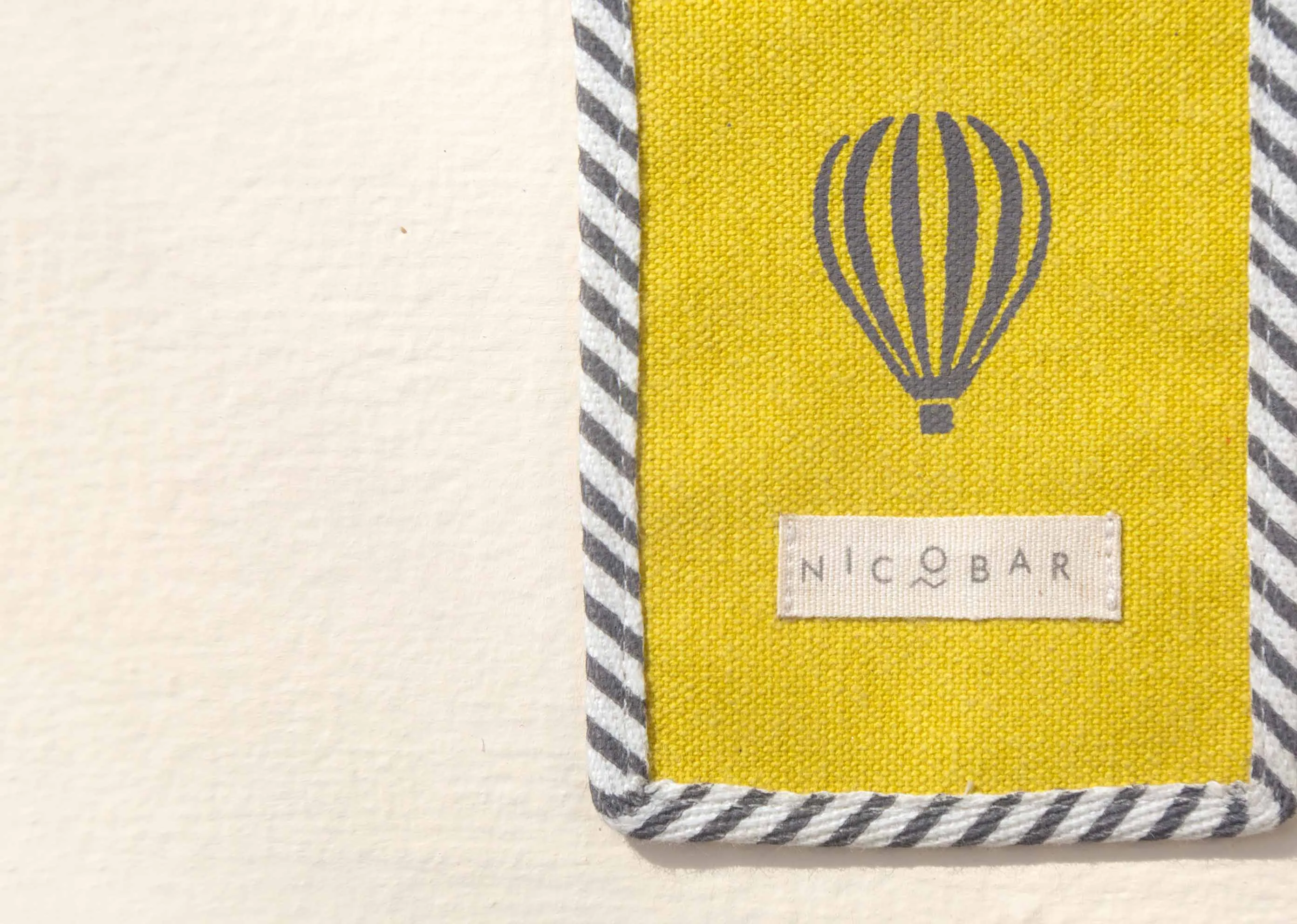 Nico Balloon Bag Tag