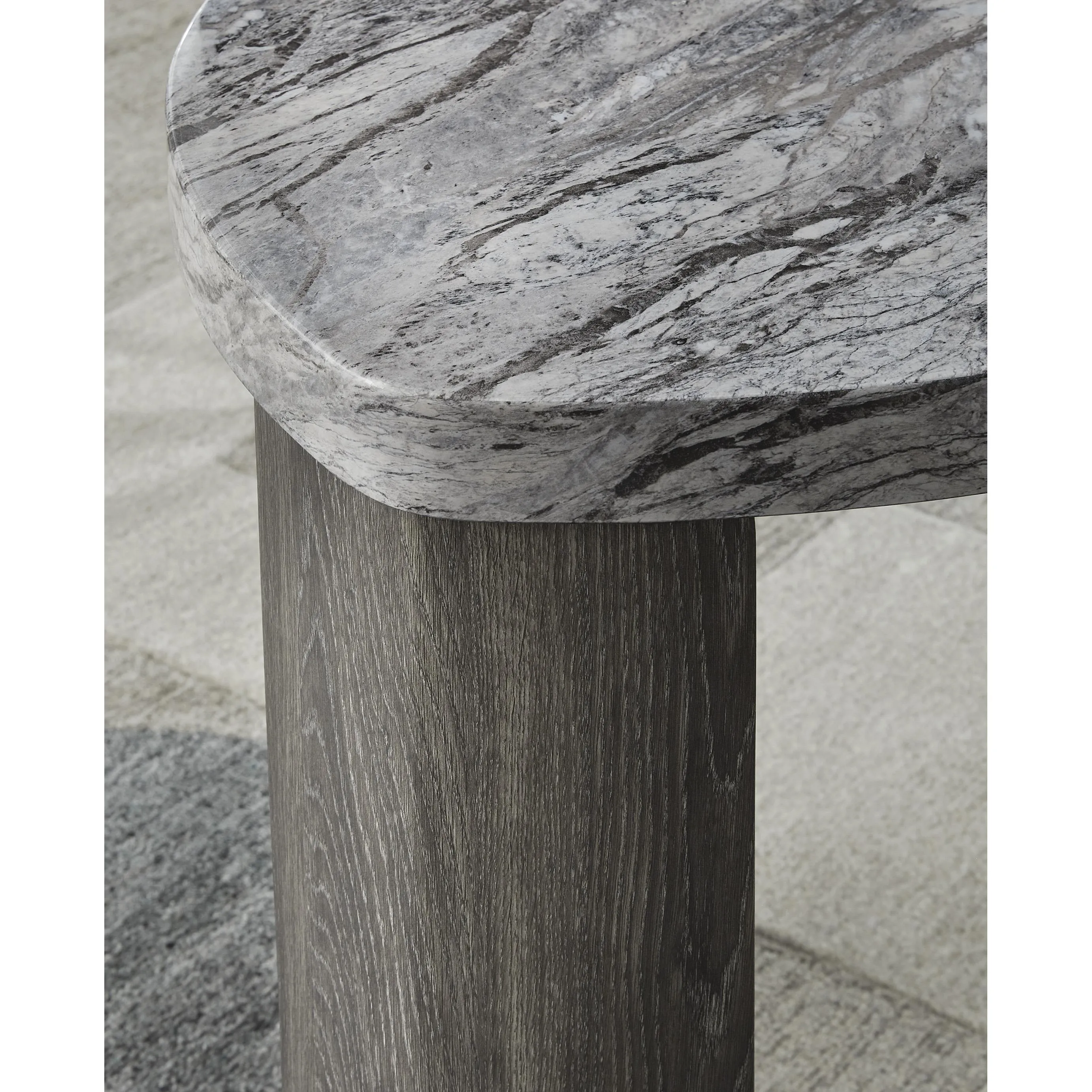 Signature Design by Ashley Surmour End Table T600-6